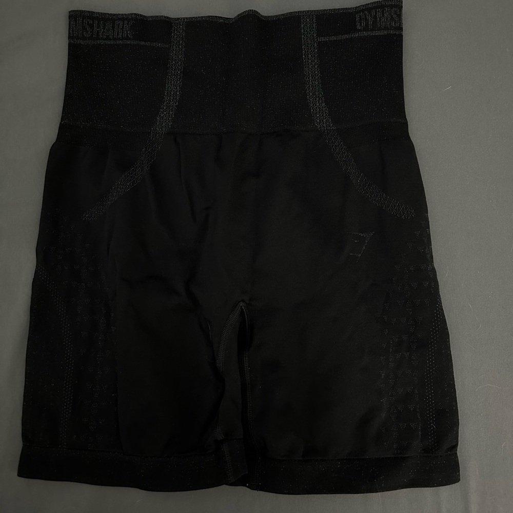 Black gymshark biker shorts